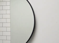 Chiswick™ No.100 12 Chiswick™ No.100 -Mylands Store Walls Chiswick No100 Light Grey Green Paint 2 62801687 6288 48f9 8792 5e2c63567eab